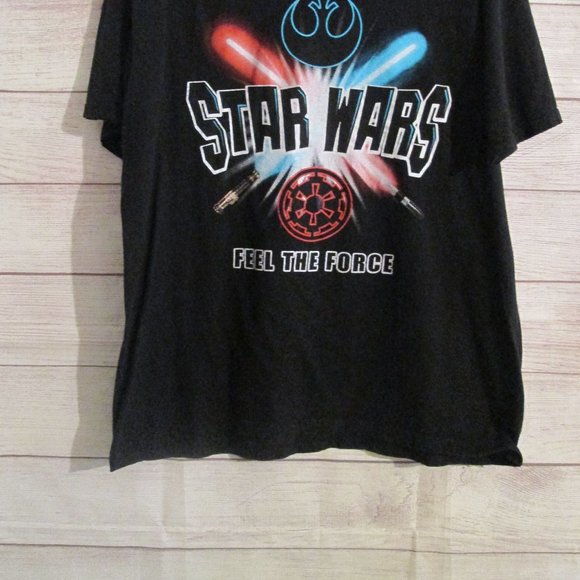 Star Wars Man's Size Large  Short Sleeve Feel The Force Light-sabers - Picture 2 of 3